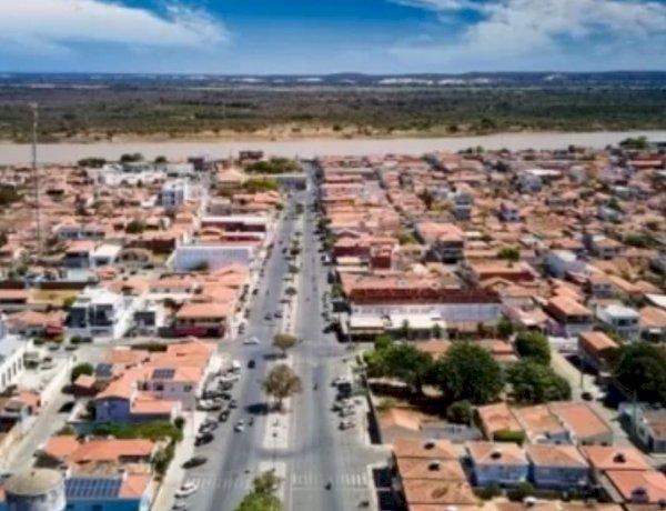 Xique-Xique fica totalmente sem energia e ex-prefeito solicita intervenção de Jerônimo após quedas frequentes