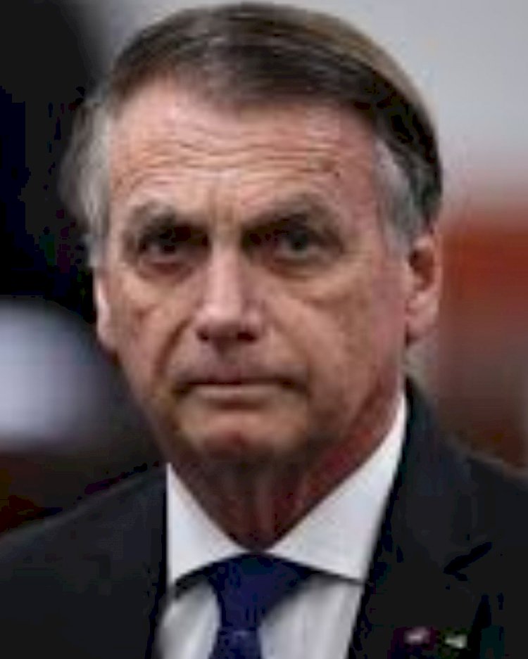 Ex-presidente Jair Bolsonaro é hospitalizado em unidade privada no DF